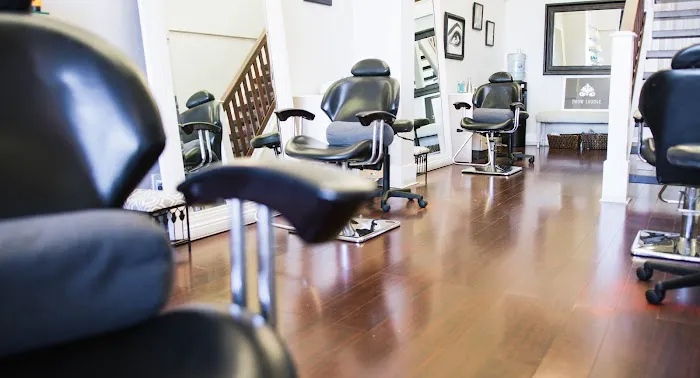 Brow Lounge Picture 10