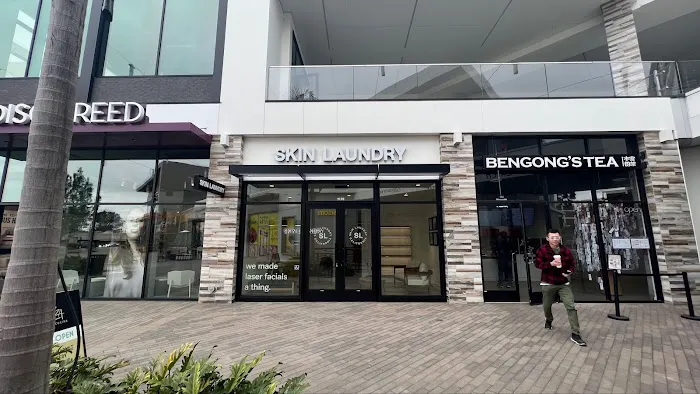 Skin Laundry - La Jolla UTC Picture 1