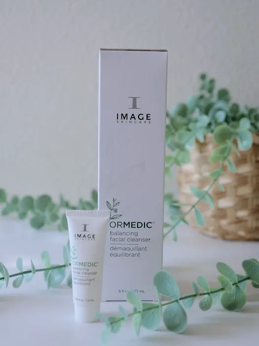 Desthetician Skincare Picture 1