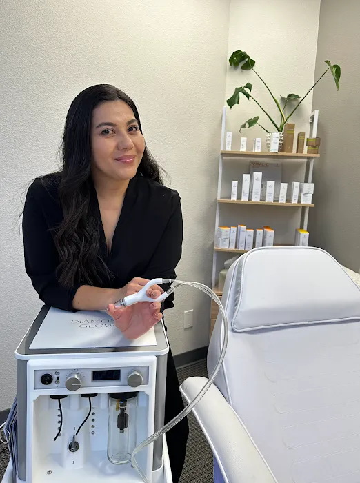 Desthetician Skincare Picture 6