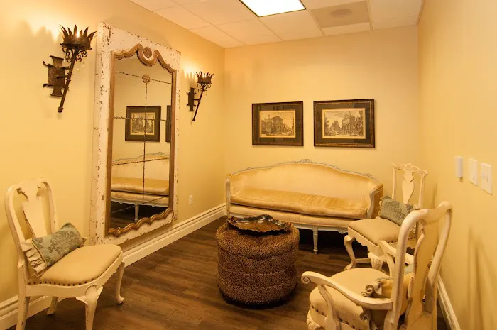 Skin & Brows by Tina Picture 5