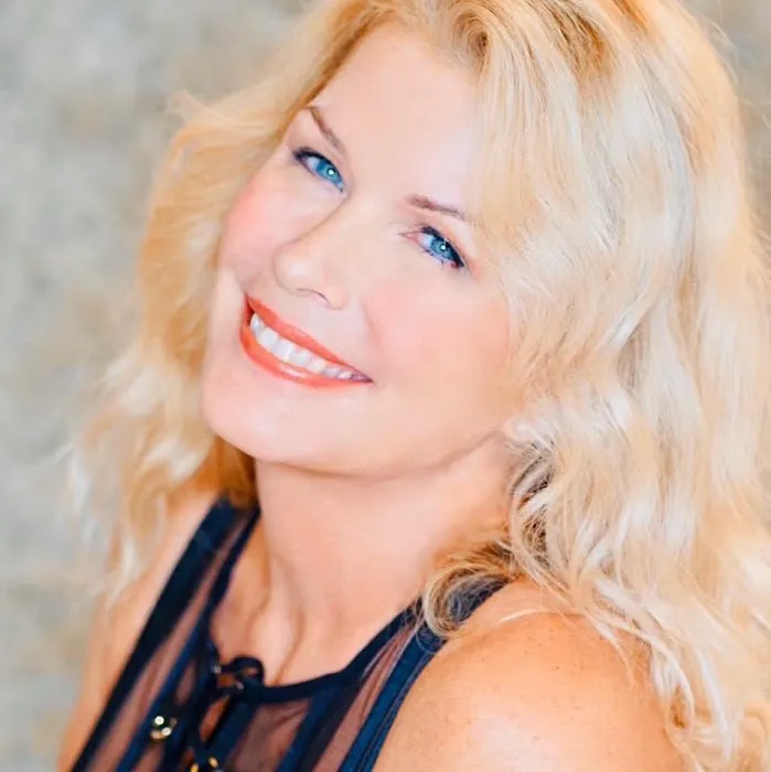 SkinBar Del Mar Picture 3