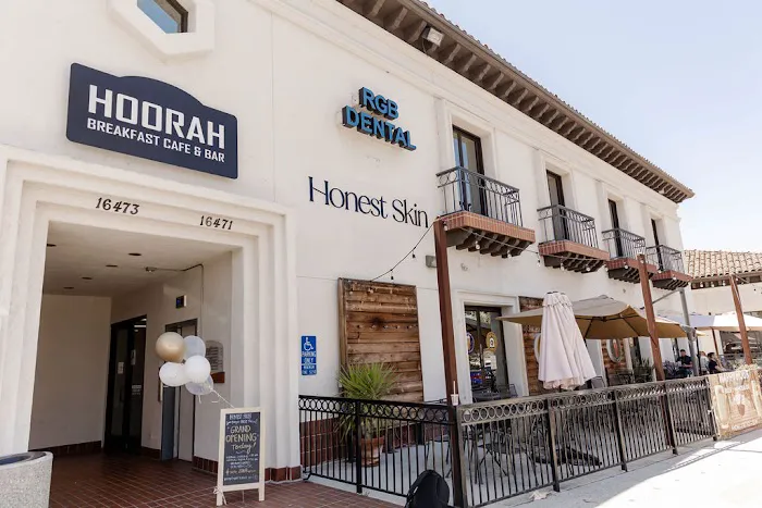 Honest Skin Picture 5