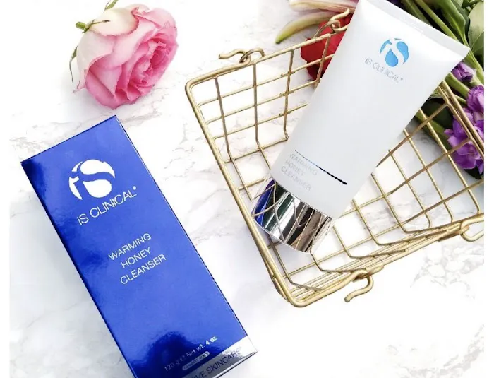 Skin in The Ranch Picture 6