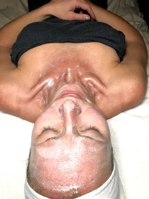 JLuxe Skin Picture 5