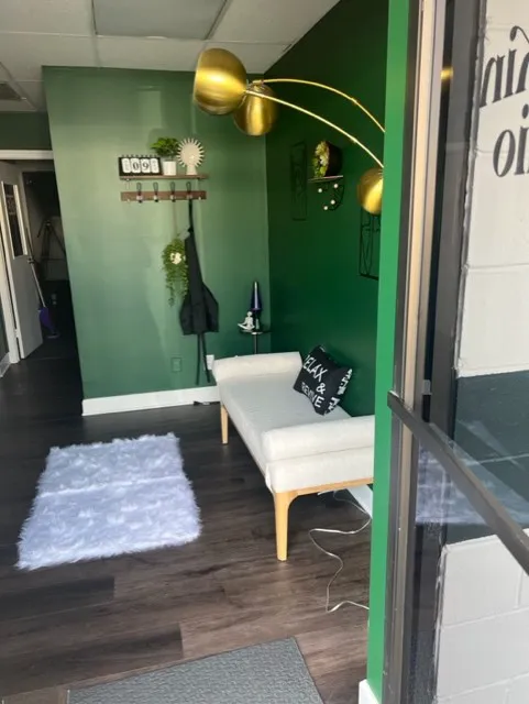 Lil Skin Studio Picture 4