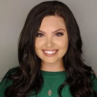 Marissa Knapke, Aesthetician ico