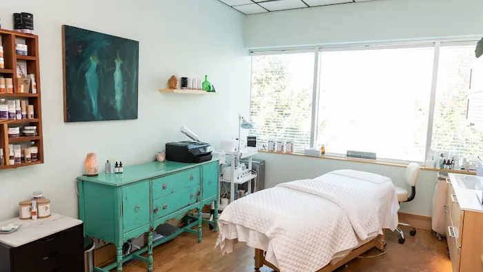 The Skin Spot Picture 2