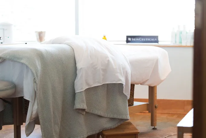 The Skin Spot Picture 10