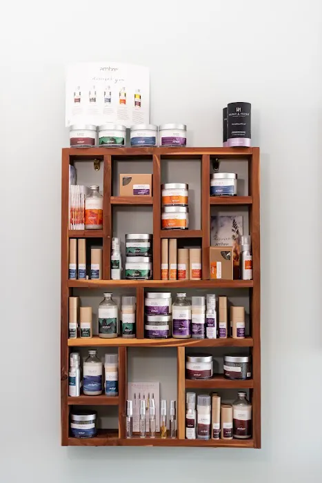 The Skin Spot Picture 4