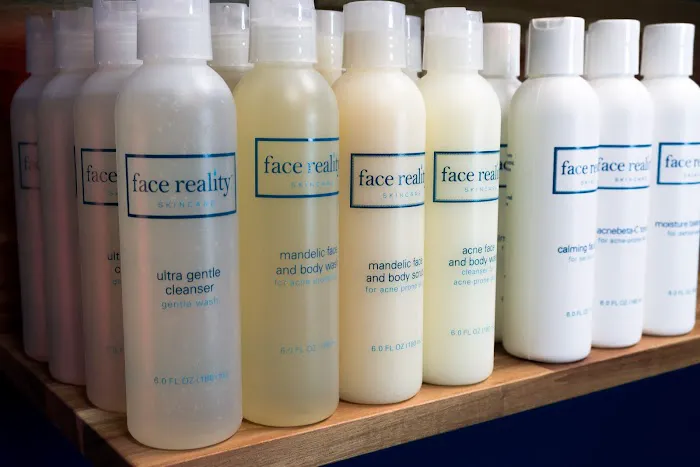 Castillo Massage and Skincare Studio Picture 3