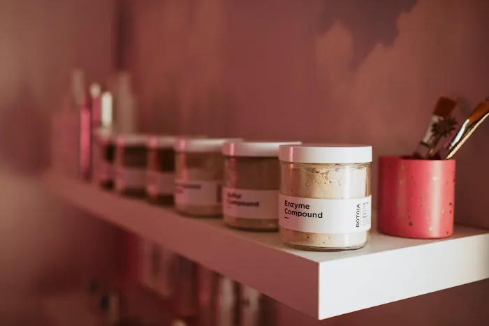 The Skin Witch Picture 2