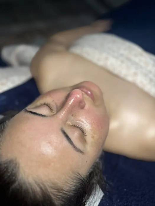 The 1213 Skin Studio Picture 5