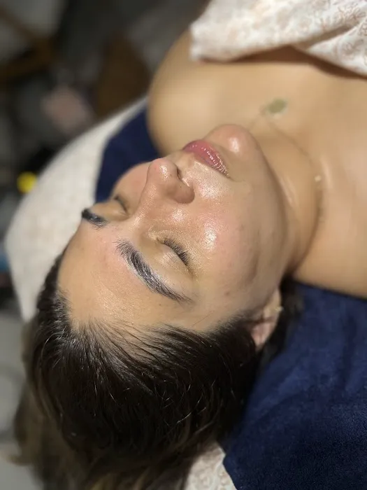 The 1213 Skin Studio Picture 6