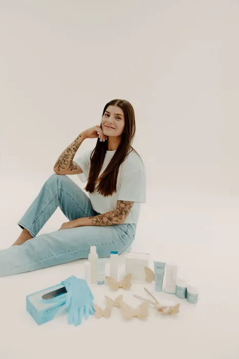 Monarch Skin Therapy Picture 3