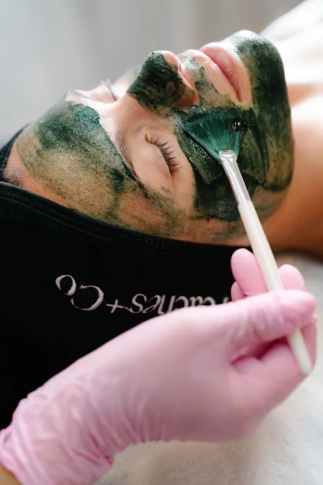 Peaches + Co Aesthetics Picture 10