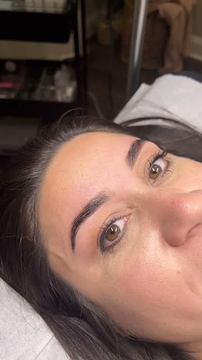 Peaches + Co Aesthetics Picture 7