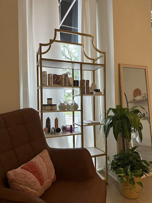 Holistic Wellbeings - Skin Spa & Massage Clinic Picture 6