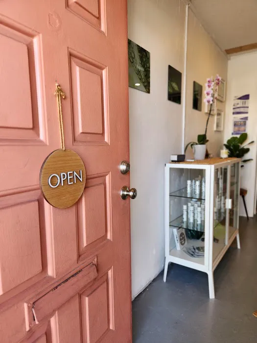 THE SKiN LAB Skin Revision Picture 1