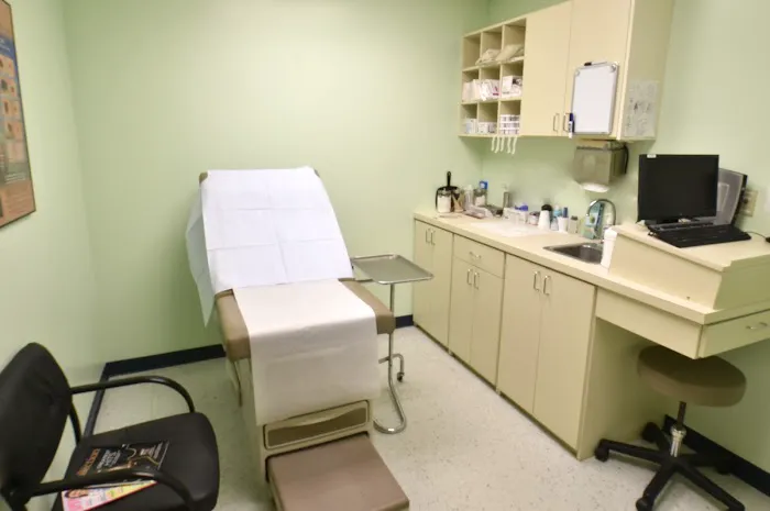 Mid Florida Dermatology & Plastic Surgery Picture 4