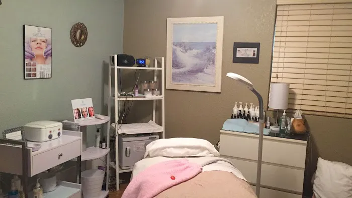 Studio Skin Deep Picture 2