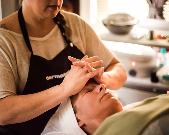 With Grace Expert Skin Care Picture 4