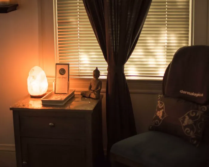 With Grace Expert Skin Care Picture 1