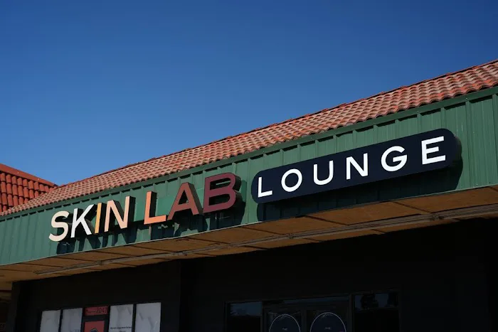 Skin Lounge Picture 1