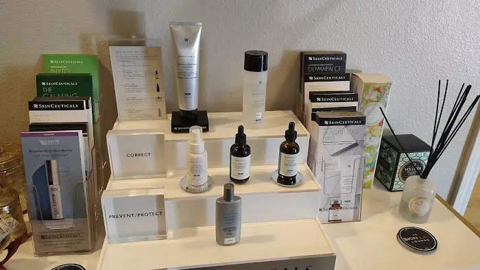 Skin Lounge Picture 5