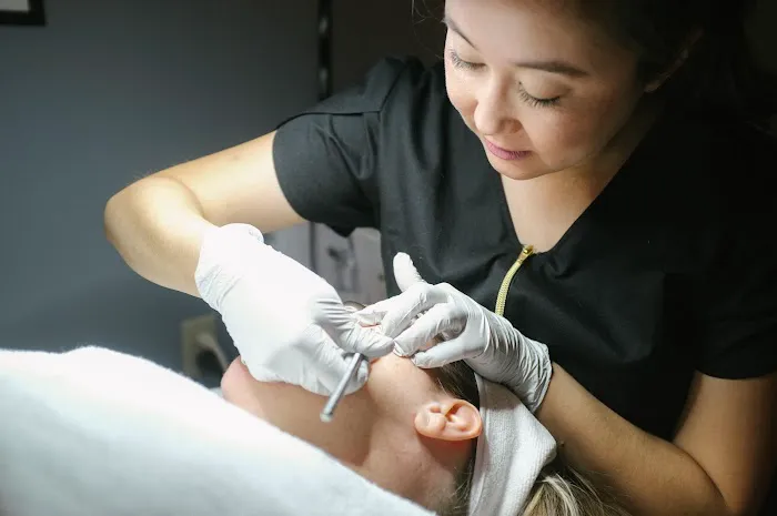 Clear Day Acne Clinic Picture 4