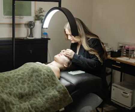Emily DaSilva Luxury Esthetics