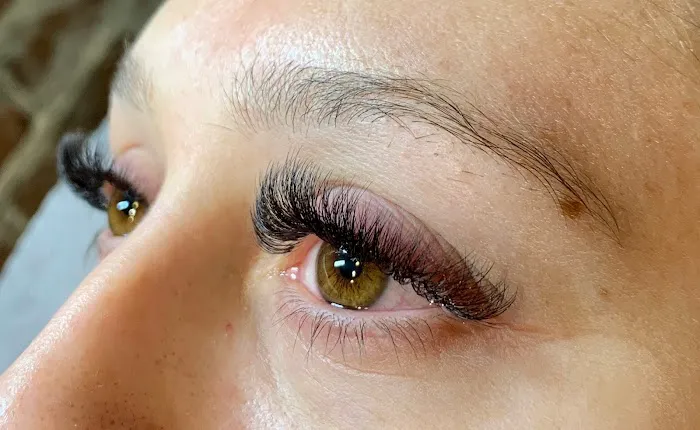 Emily DaSilva Luxury Esthetics Picture 3