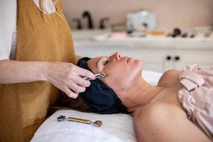 Saren A Skin + Wellness Haven Picture 4