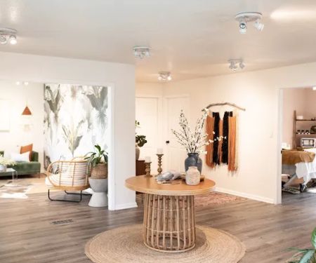 Saren A Skin + Wellness Haven