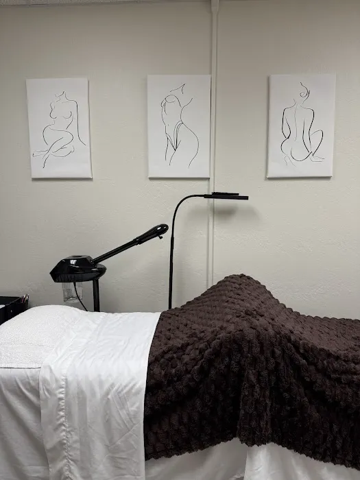 Amos Esthetics Picture 1