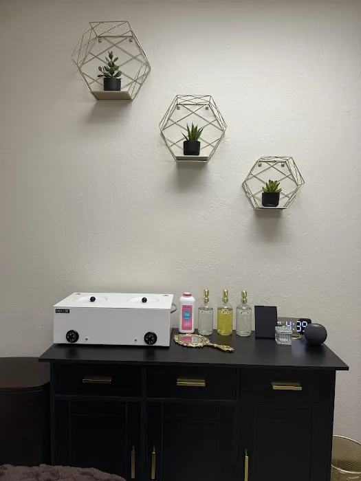 Amos Esthetics Picture 7