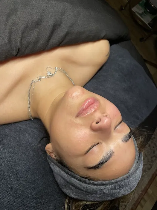 Loren Elizabeth Skincare Picture 8