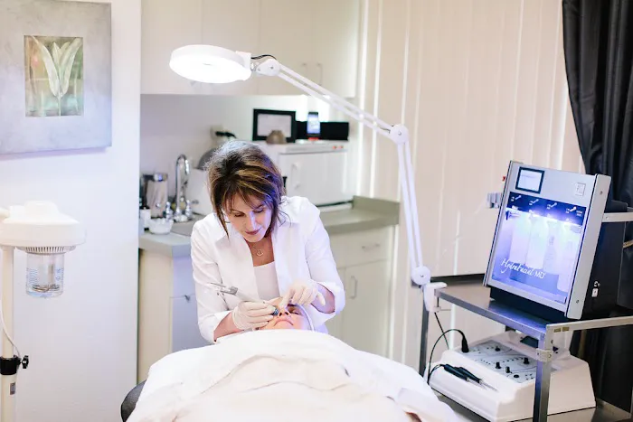 Renew Skin and Wellness Center Picture 10