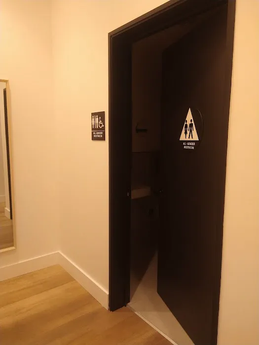 Skin Laundry - Folsom Palladio Picture 9