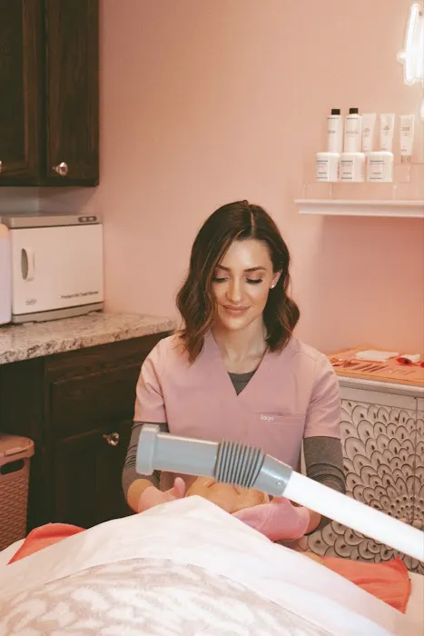 Glo Girl Studio Picture 8