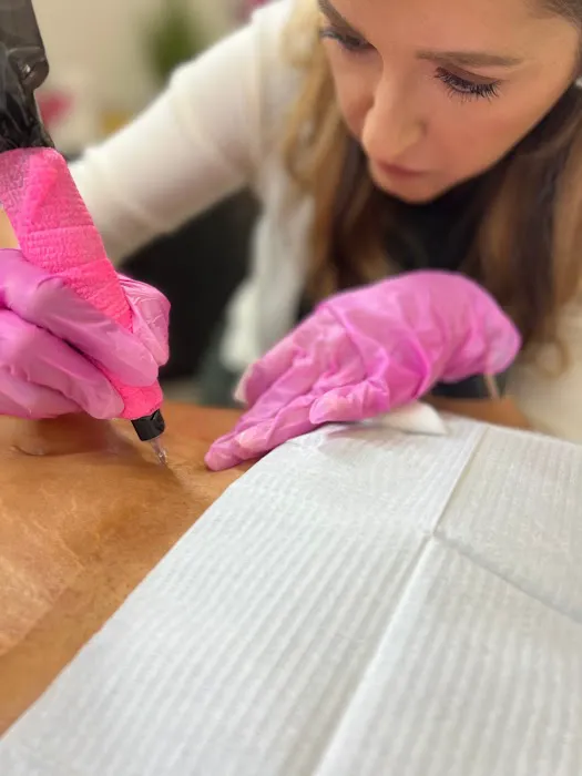 SKN Aesthetics Picture 3