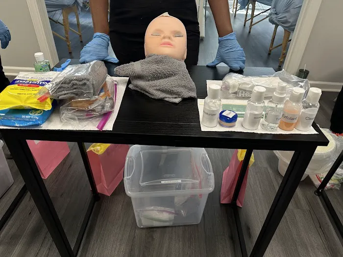 Tha Barbie Shop Picture 8