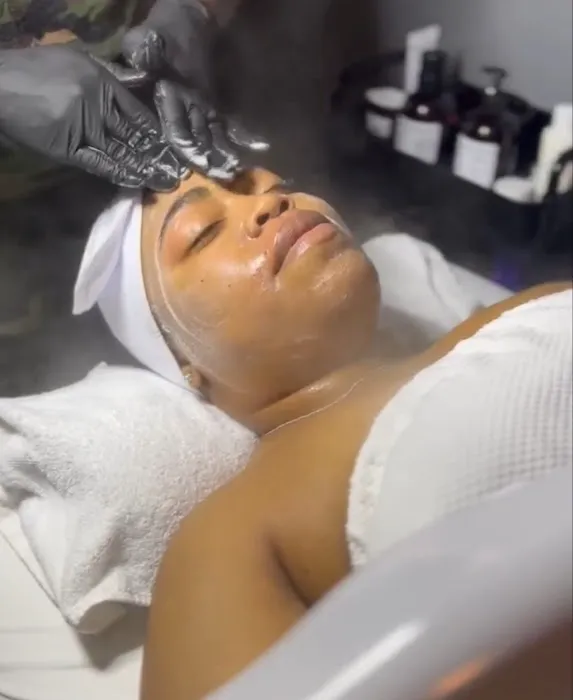 Aesthetically Erica Picture 3