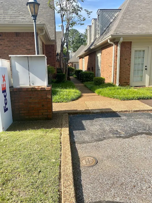 GIRLMAKESFACE LLC Picture 6