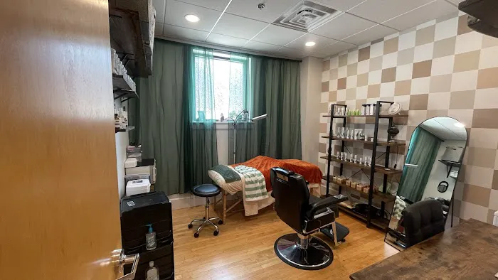 A-Peeling Beauty, LLC Picture 2