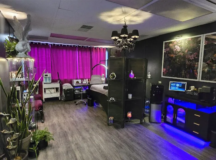 Amie Hawks Aesthetics Picture 1