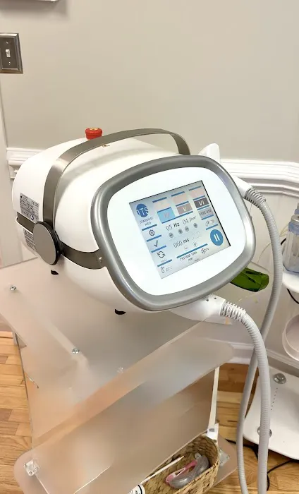 Level Up Skincare and Acne Center Picture 10