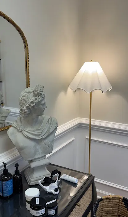 Level Up Skincare and Acne Center Picture 9