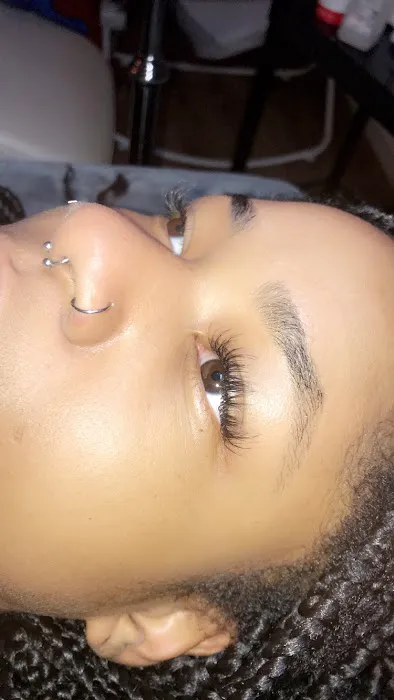 MacKenzie’s Lashes & Esthetics Picture 7