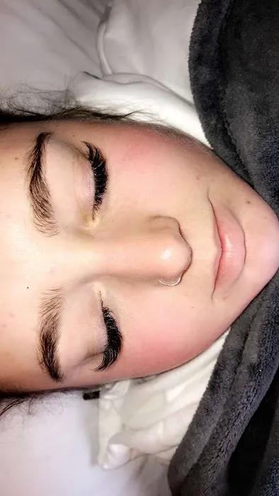 MacKenzie’s Lashes & Esthetics Picture 3